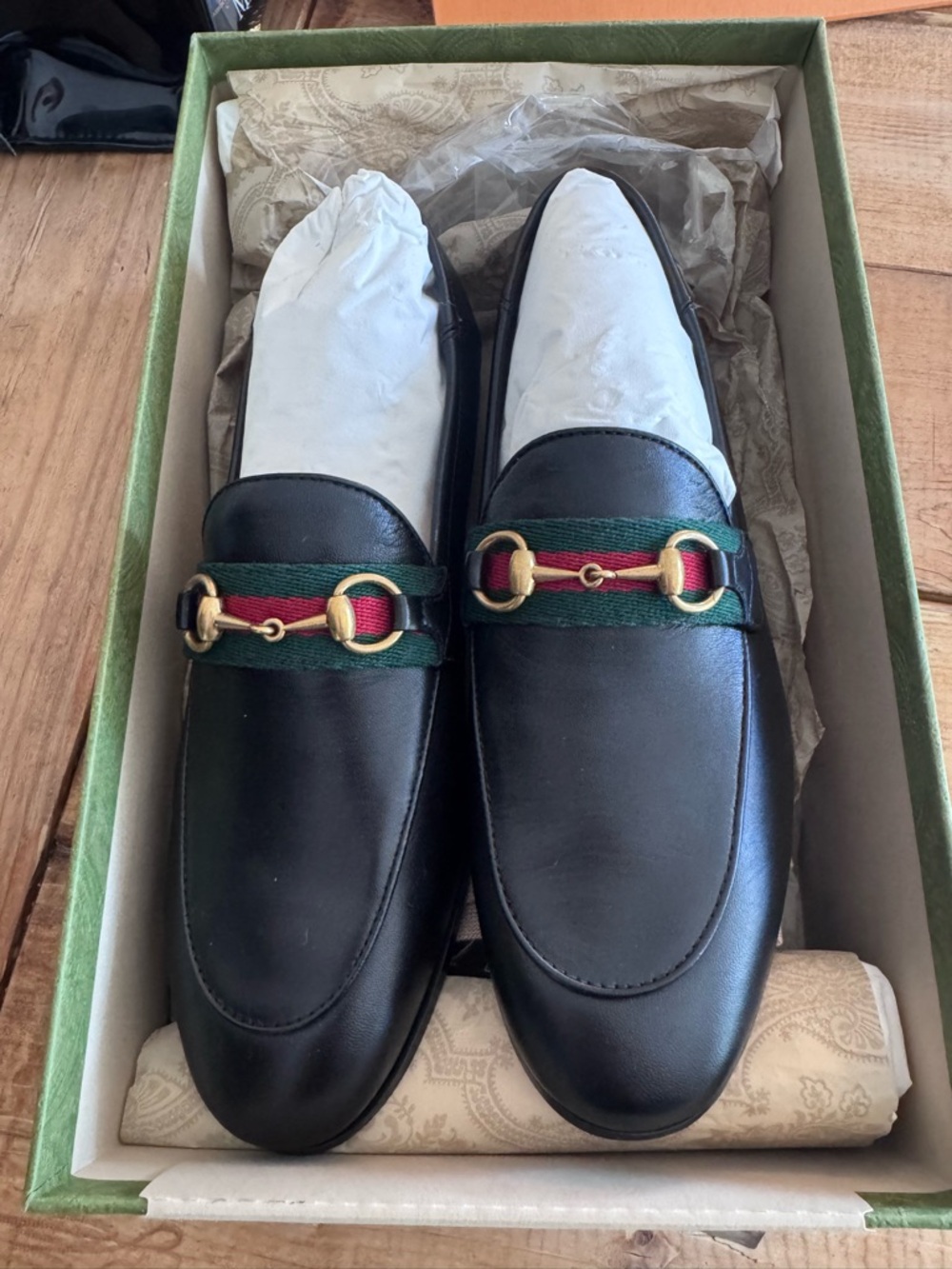 Gucci Black Leather Horsebit Loafers with Green & Red Web - Picture 2 of 3